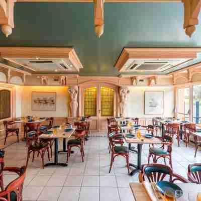 Logis Hôtel le Poisson d'Argent Dining/Meeting Rooms