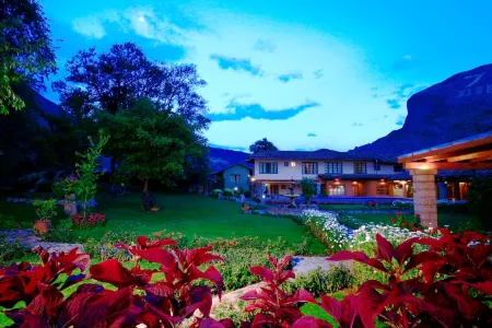 Hotel San Agustin Urubamba Отели рядом с достопримечательностью «Урубамба»