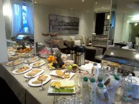 Albergo Firenze Hotels in Комо