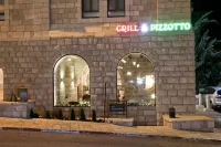 Notre Dame Center Hotel di 