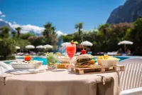 Astoria Resort Hotels in Tenno