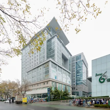 JI Hotel (Jinan Baotu Spring) Отели рядом с достопримечательностью «Парк источника Баоту»