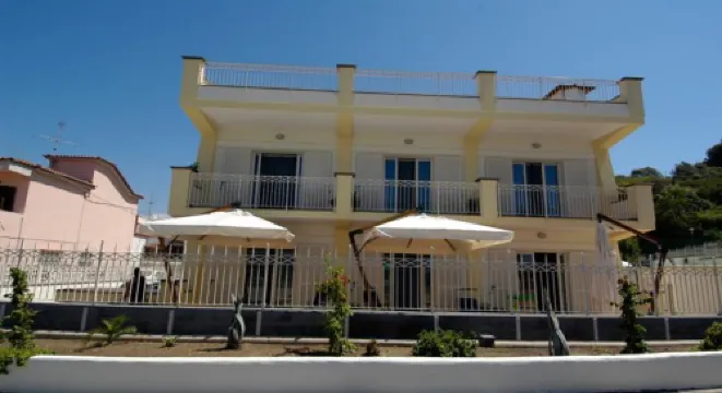 Suites Venustas Park