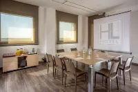 Phi Hotel Milano Hotels in Pero