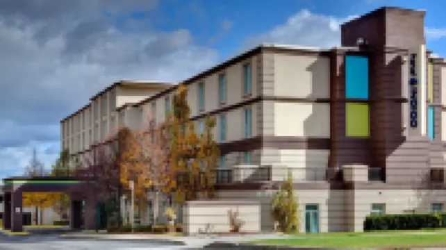 Best Western Premier Toronto Airport Carlingview Hotel