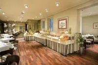 Hotel Opera Hotels in Austrias