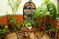 Pension Perez Montilla - parkir