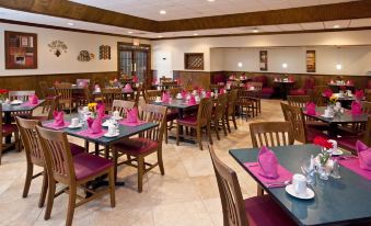 Quality Inn Dayton Airport - Housity