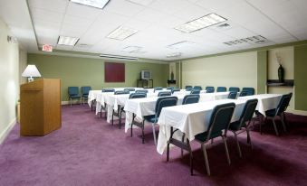 Holiday Inn Express & Suites Mooresville - Lake Norman