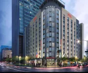 Hampton Inn and Suites by Hilton Phoenix Downtown Các khách sạn gần GCU Stadium