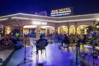 Rex Hotel - 5 estrellas