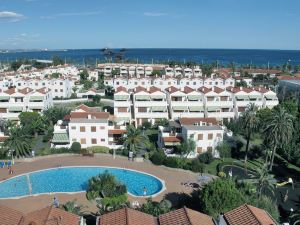 Apartamentos Estival Park