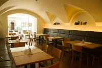 Hotel Munde Hotels in Telfs