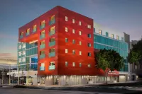 Courtyard Santa Monica 노드스트롬 산타모니카 주변 호텔