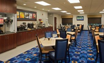 Fairfield Inn & Suites Lancaster