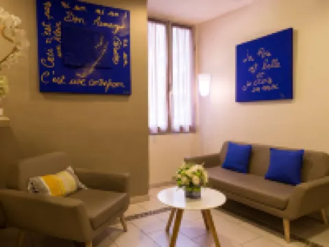 โรงแรมเลอซซีส, นิส โรงแรมในนีซ