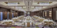 Crowne Plaza Kuwait Al Thuraya City Hotels in Zahra