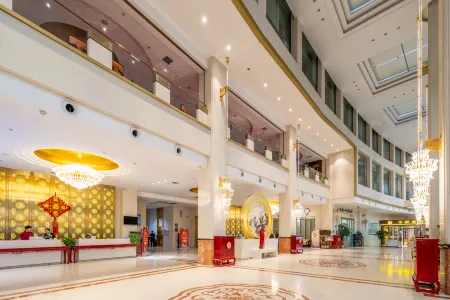 Suopurui International Hotel Отели рядом со станцией Linying Railway Station