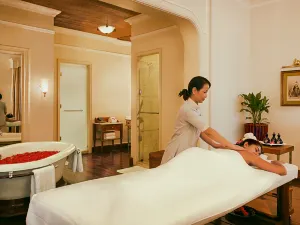 The Oberoi Grand Kolkata