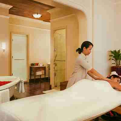 The Oberoi Grand Kolkata Fitness & Recreational Facilities