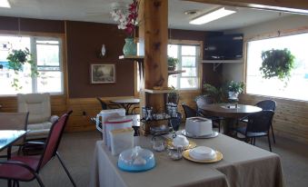 Two Rivers Inn West - Housity