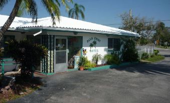 Palm Court Motel