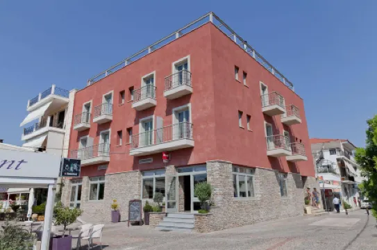 Astros Beach Boutique Hotel