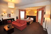 Golden Lion Hotel