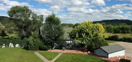 Sweetgrass Inn Bed & Breakfast