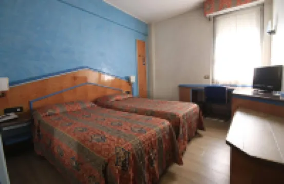 Hotel Lido Hotels near Uruguay Station