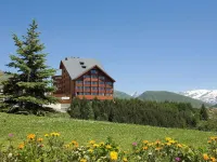 Le Pic Blanc Hotels in Huez