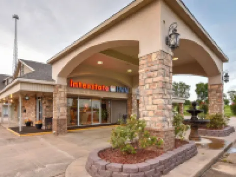Interstate Inn Hotels in Sequoyah County