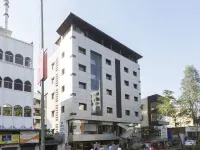 Super Townhouse Oak Regal Inn Near Sant Tukaram Nagar Metro Station Hotels in Pimpri