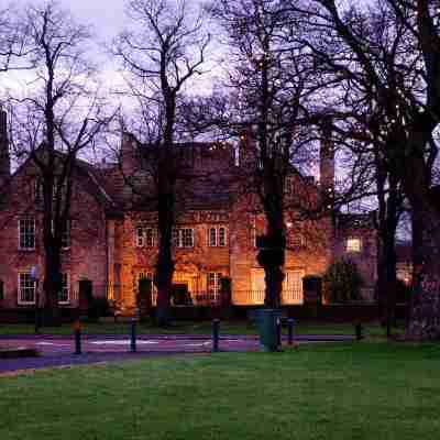 Manor House Hotel Hotel Exterior