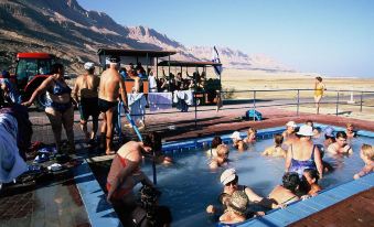 Belfer's Dead Sea Cabins