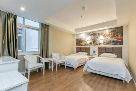 Hongyang Hotel Отели рядом с достопримечательностью «Chongqing Vocational Institute of Tourism»