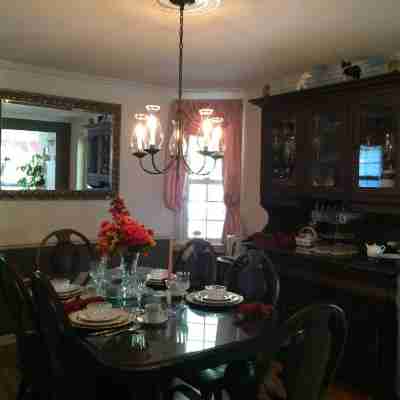 The Boston 'T' B&B Dining/Meeting Rooms