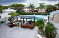 Holiday House Motel Hotels in Lake Worth