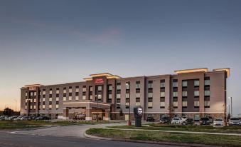 Hampton Inn & Suites Wichita/Airport