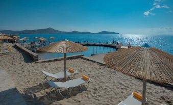 Elounda Breeze Resort