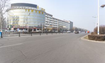 IU Hotel Lvliang Xiaoyi Zhenxing Street Branch