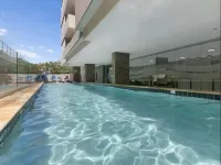 Redvue Luxury Apartments - Sea View