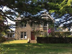 Lanark Residence