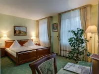 Hotel zur Burg Hotels in Neubrandenburg
