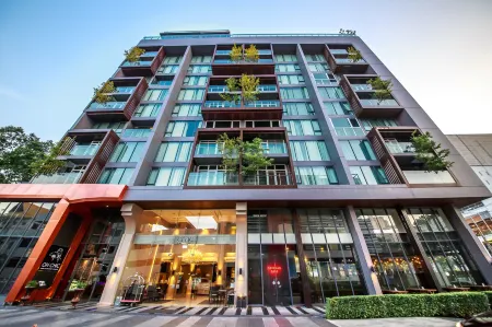 Civic Horizon Hotel & Residence