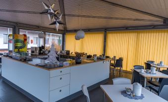 Sport Arena Hotel - Housity