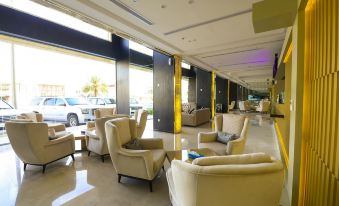 Rose White Hotel