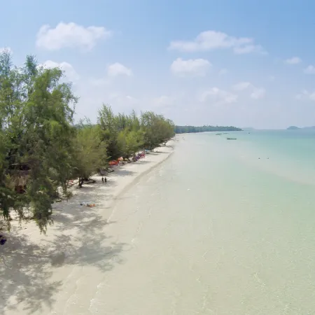 Mary Beach Hotel & Resort Отели рядом с достопримечательностью «Отрес-Бич»