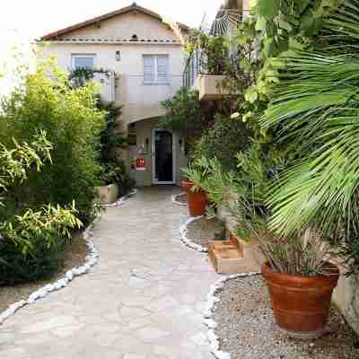 La Bastide Hotel Exterior