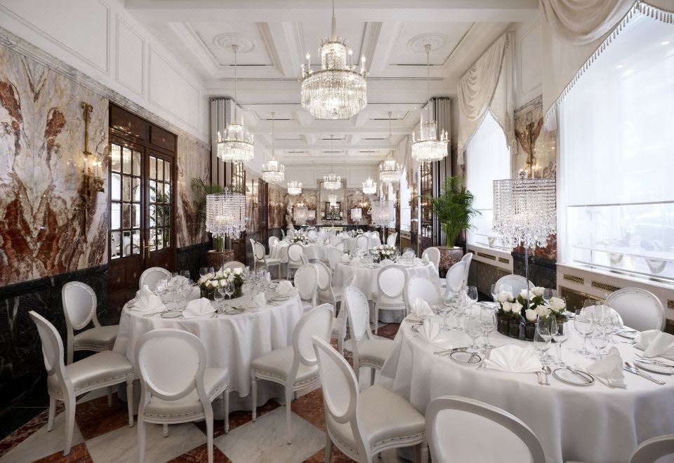 1. 호텔 자허 빈..